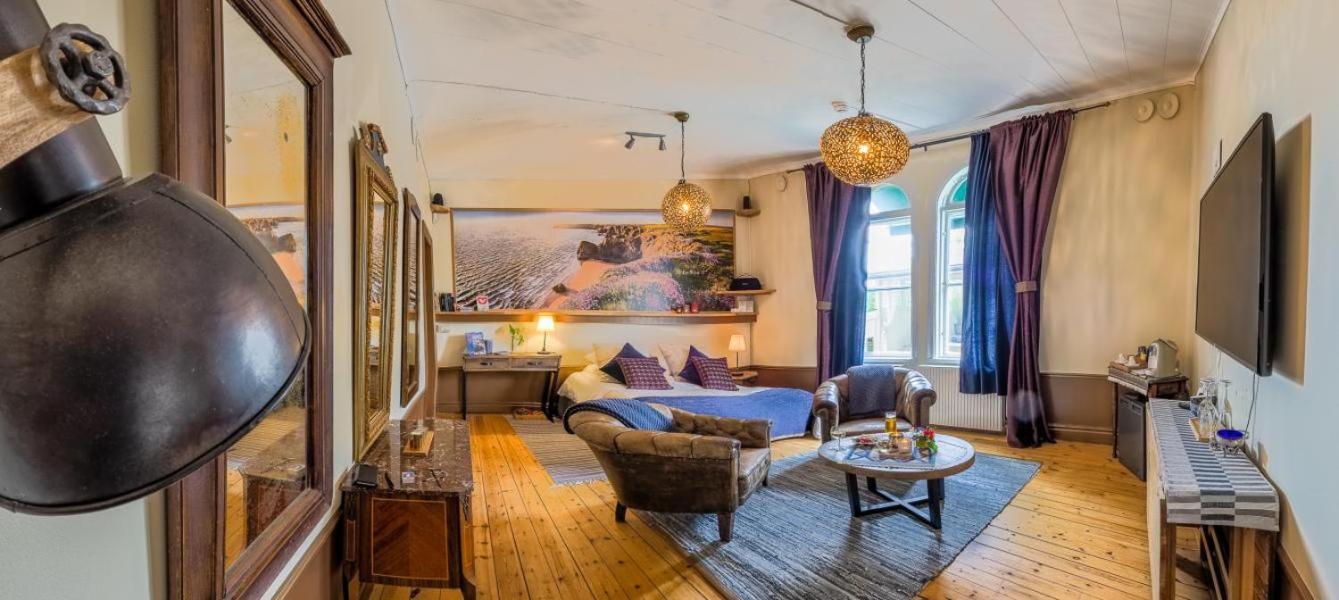 Skultuna Hotell & Konferens فيستيروس المظهر الخارجي الصورة